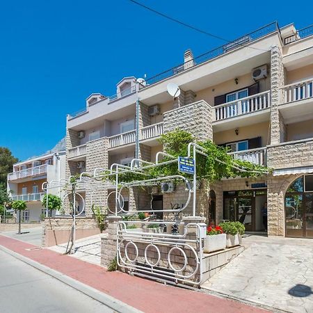 Ivana Apartments Makarska Buitenkant foto