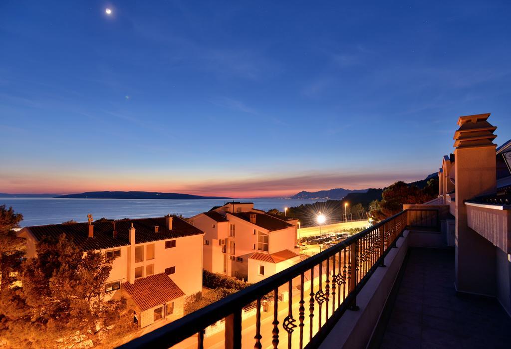 Ivana Apartments Makarska Buitenkant foto