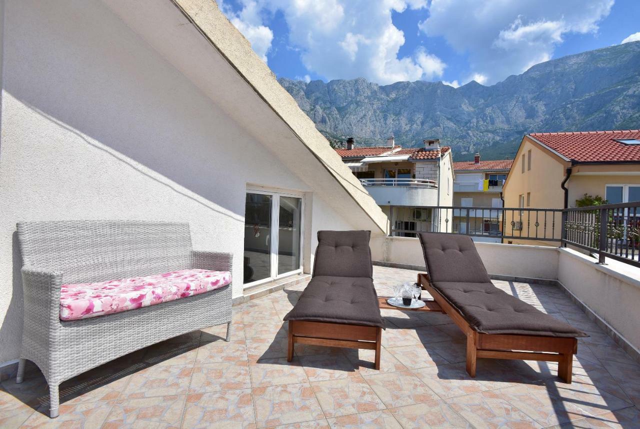 Ivana Apartments Makarska Buitenkant foto
