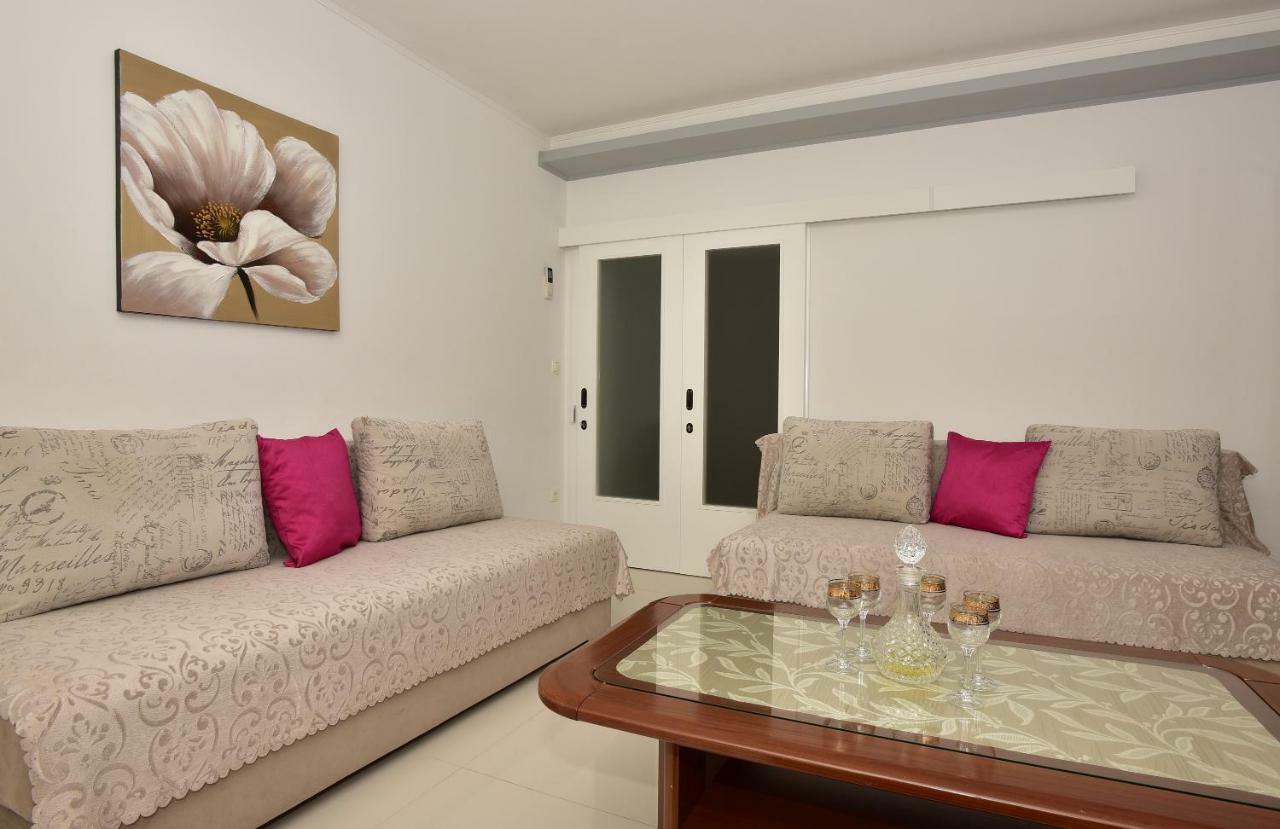 Ivana Apartments Makarska Buitenkant foto